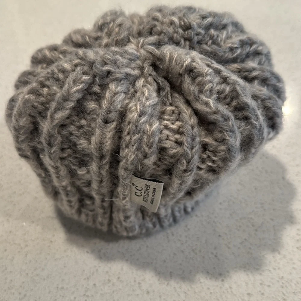 C.C. Kids Gray Pom-Pom Hat